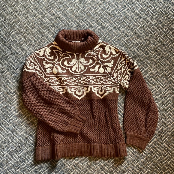 Tularosa Brown Turtleneck sweater - Picture 1 of 4